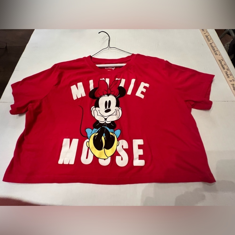 DISNEY “MINNIE MOUSE” CROP TOP SHIRT. RED. GIRLS SIZE XL (15-17)